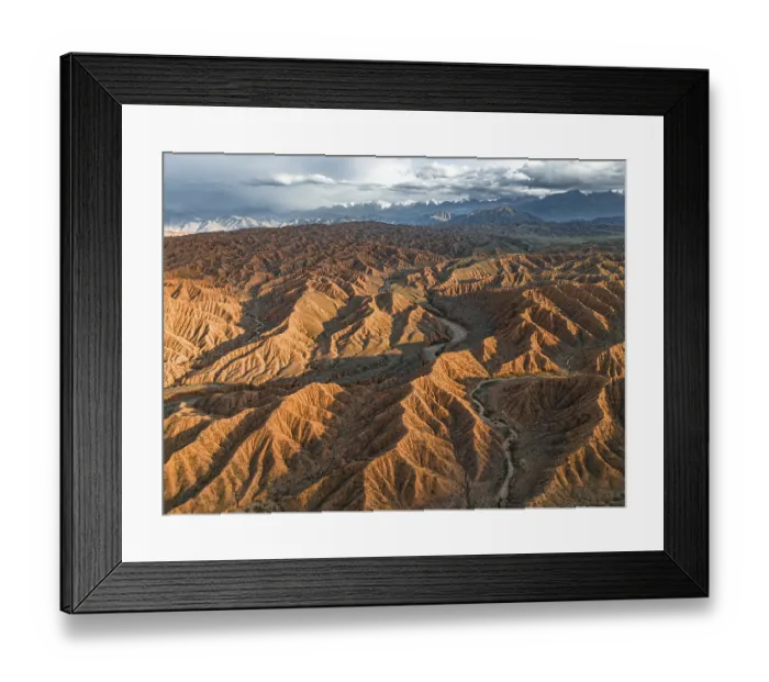 Framed Print : Evening atmosphere, Mountain peaks of the Tien Shan Mountains Framed Print : Evening atmosphere, Mountain peaks of the Tien Shan Mountains