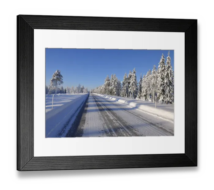 Framed Print : Road in the Winter, Kuusamo, Nordoesterbotten