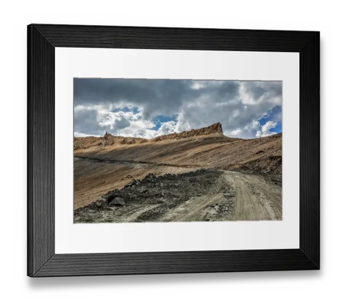 Framed Print : Road in Himalayas near Tanglang la Pass