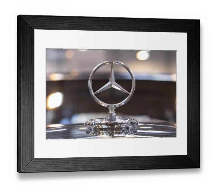 Framed Print : Mercedes star on a Mercedes Benz 600 Framed Print : Mercedes star on a Mercedes Benz 600
