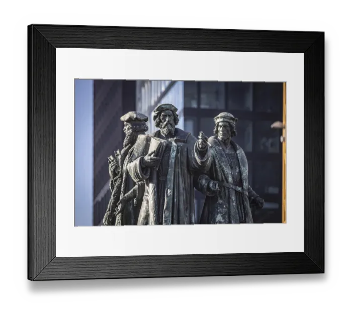 Framed Print : Monument to Johannes Gutenberg
