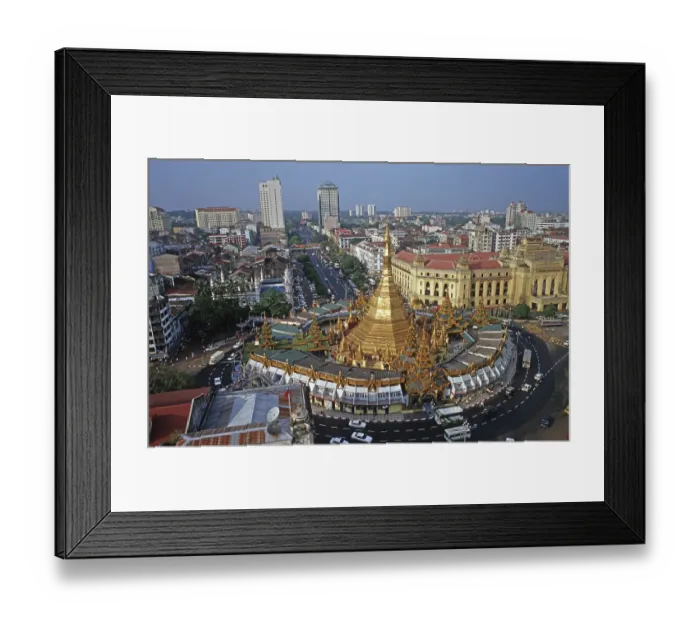 Framed Print : Sule pagoda in Yangon, Burma