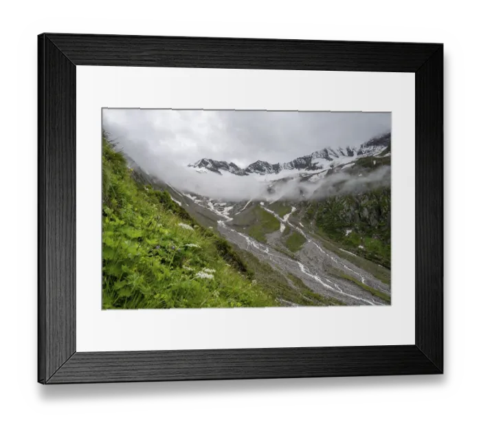 Framed Print : Cloudy valley of the Schlegeisgrund with mountain stream