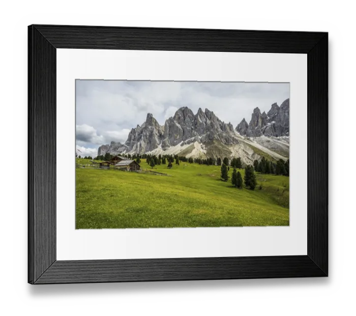 Framed Print : Gschnagenhardt Alm, Geislerspitzen Framed Print : Gschnagenhardt Alm, Geislerspitzen