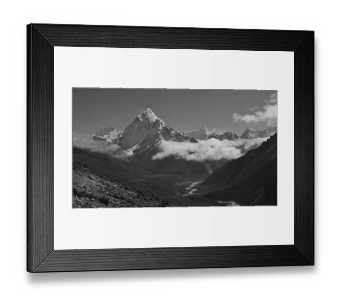 Framed Print : Landscape in the Everest National Park Framed Print : Landscape in the Everest National Park