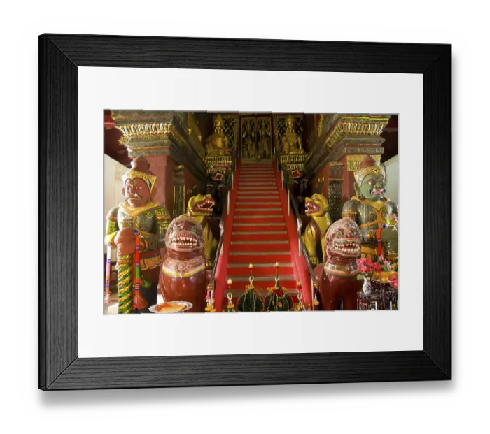 Framed Print : Wat Phra Mahathat Woramahawihan Framed Print : Wat Phra Mahathat Woramahawihan