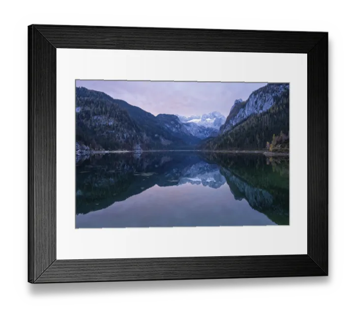 Framed Print : The Vordere Gosausee lake in autumn with a view of the Dachstein mountain range