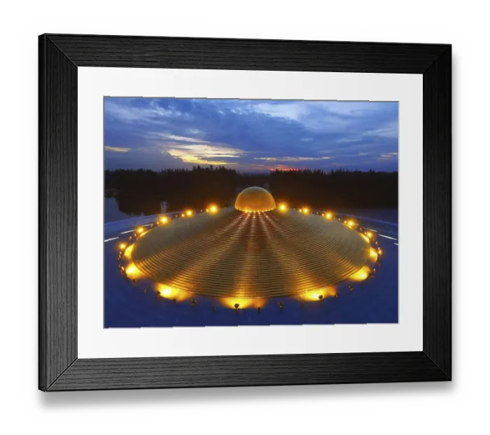 Framed Print : Phra Mongkol Thepmuni Memorial Hall