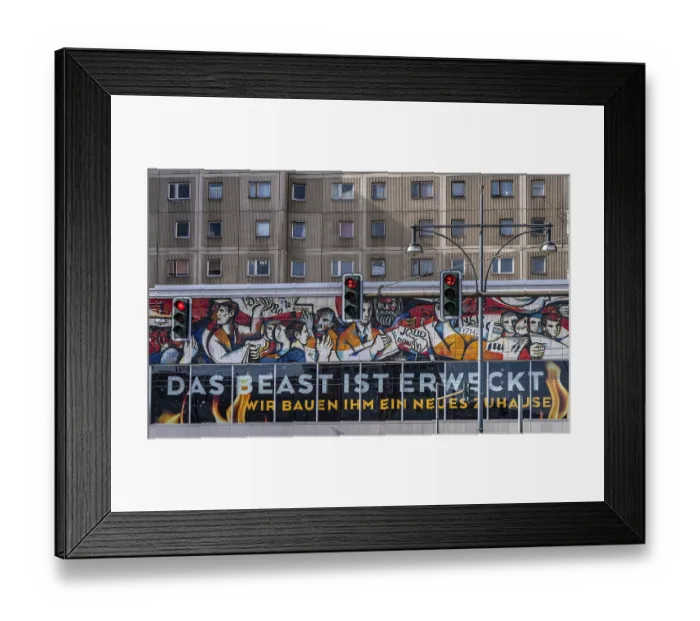 Framed Print : Socialist Realism, Kunst am Pressehaus am Alexanderplatz