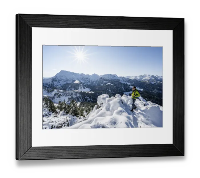 Framed Print : Mountaineers on the snowy summit of the Jenner in autumn Framed Print : Mountaineers on the snowy summit of the Jenner in autumn