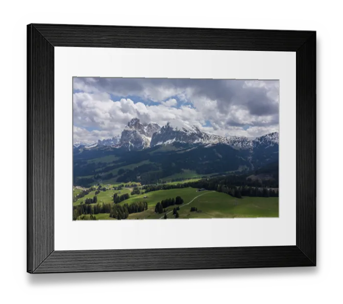 Framed Print : Panoramic view from the Seiser Alm to the Dolomites in Italy