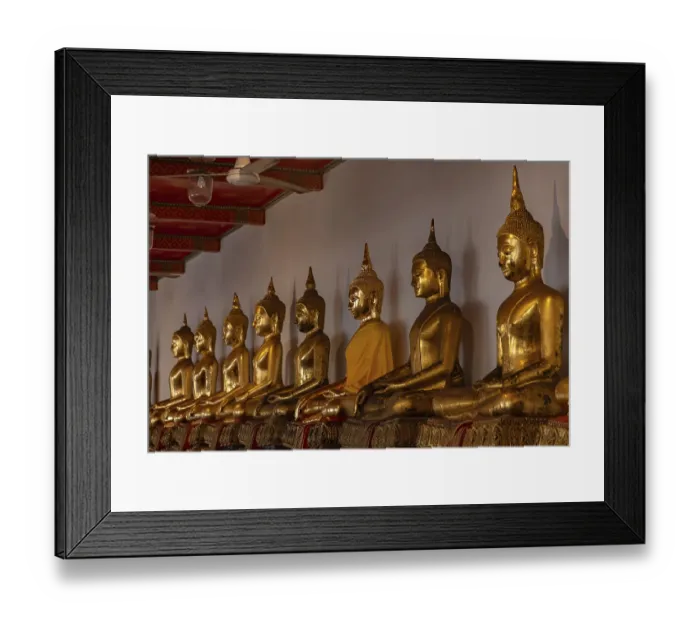 Framed Print : A picture of golden Buddha statues at the Wat Pho Temple Framed Print : A picture of golden Buddha statues at the Wat Pho Temple