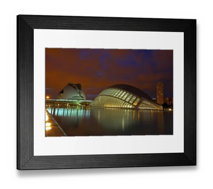 Framed Print : Palace of Arts Reina Sofia and L'Hemisferic at dusk Framed Print : Palace of Arts Reina Sofia and L'Hemisferic at dusk