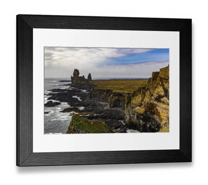 Framed Print : Bird cliff Londrangar, Snaefellsnes, island