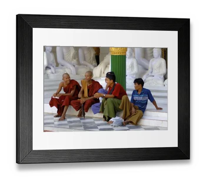 Framed Print : Monks at Shwedagonpagoda, Yangoon