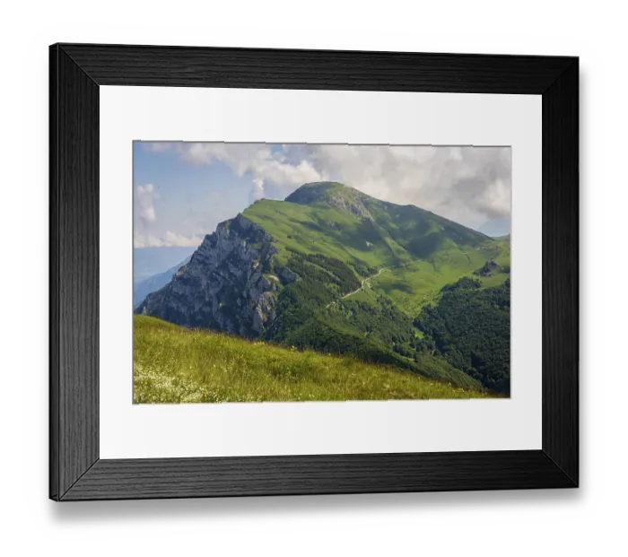Framed Print : Panoramic view of the Monte Baldo mountains on Lake Garda in Italy