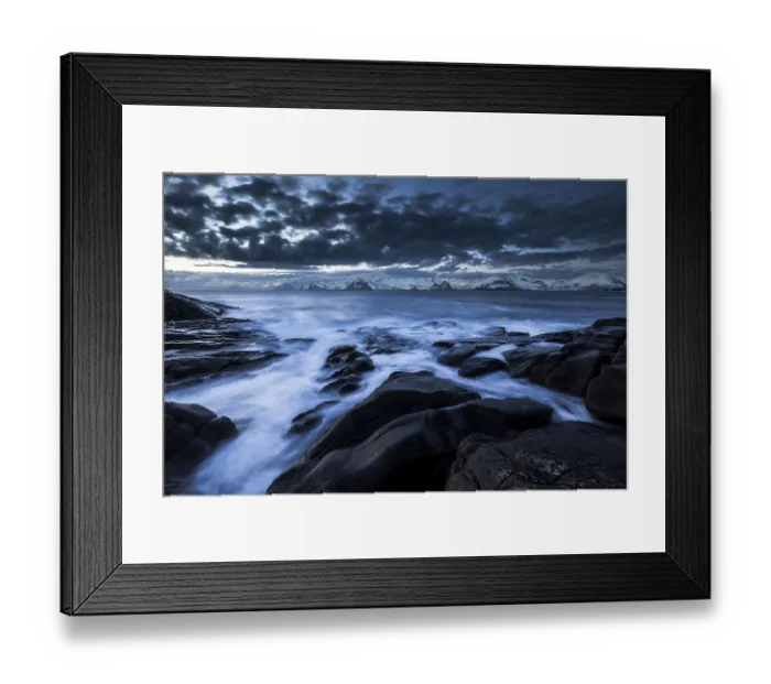 Framed Print : Surf on rocky coast, Henningsvaer