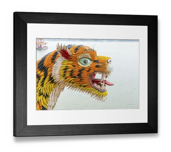 Framed Print : Tiger figure on roof of Dragon and Tiger Pagodas