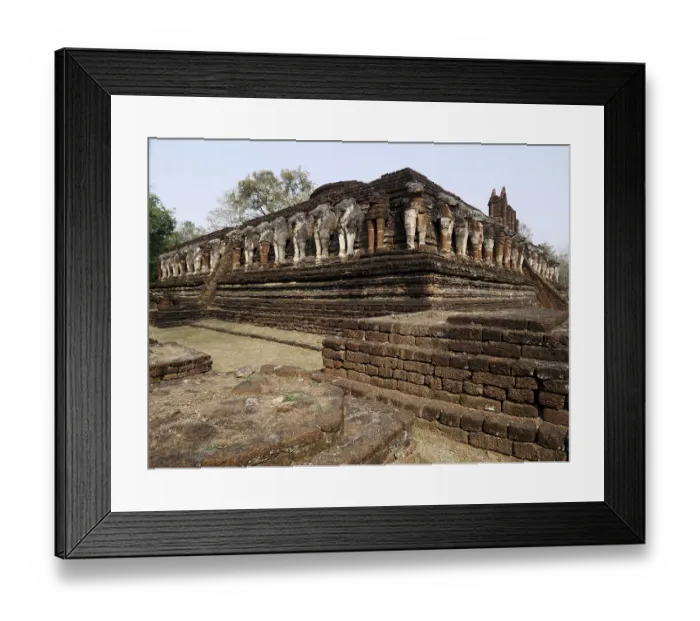 Framed Print : Wat Chang Rob in the UNESCO World Heritage Site Kamphaeng Phet Historical Park