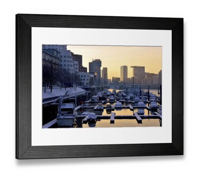Framed Print : It is a prime example of professional urban development: Duesseldorf's Media Harbour Framed Print : It is a prime example of professional urban development: Duesseldorf's Media Harbour