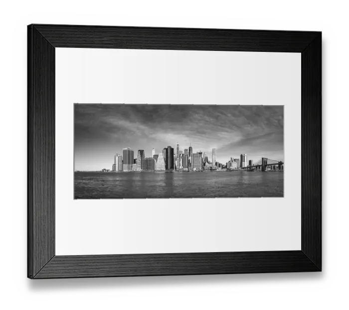 Framed Print : View from Pier 1 over the East River to the skyline of Lower Manhattan with Brooklyn Bridge