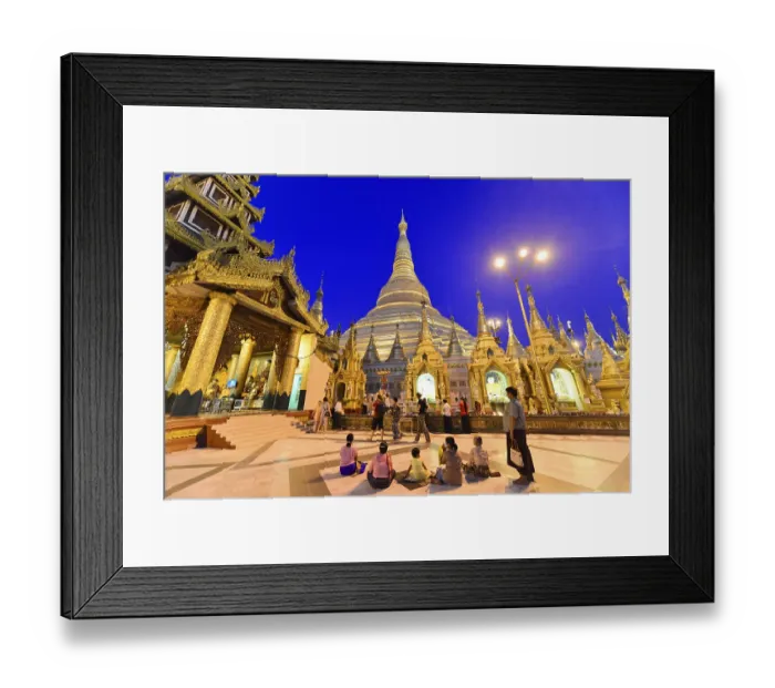 Framed Print : Shwedagon Pagoda, Yangon, Myanmar Framed Print : Shwedagon Pagoda, Yangon, Myanmar