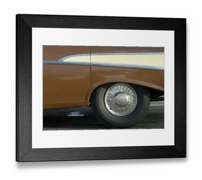 Framed Print : Detail of a vintage car, rims, Havana
