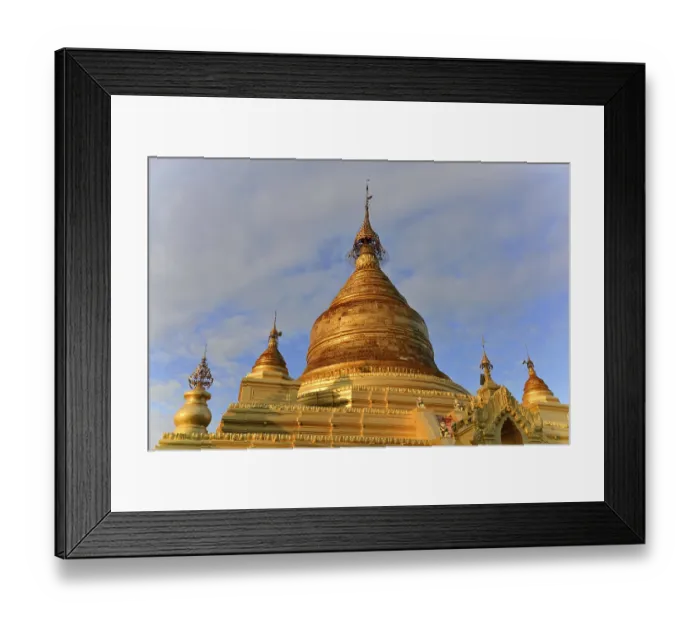 Framed Print : Gilded stupa of the Kuthodaw Pagoda