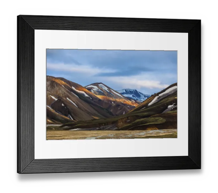 Framed Print : Mountains and hills with blotches of snow in Landmannalaugar Framed Print : Mountains and hills with blotches of snow in Landmannalaugar