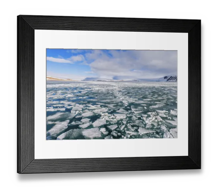 Framed Print : Palanderbukta Bay, Packeismuster Framed Print : Palanderbukta Bay, Packeismuster