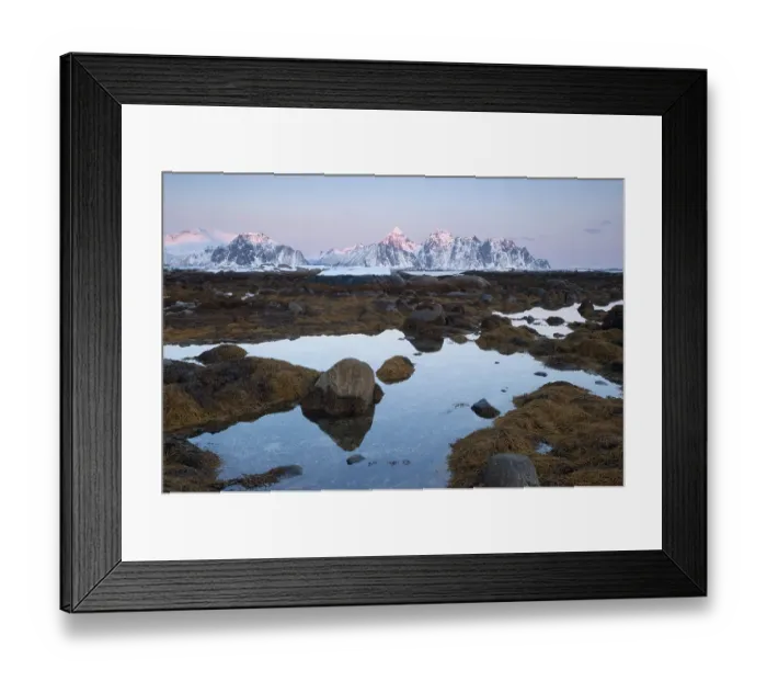 Framed Print : Wintery coast of Nedredal at Gimsoystraumen Fjord Framed Print : Wintery coast of Nedredal at Gimsoystraumen Fjord