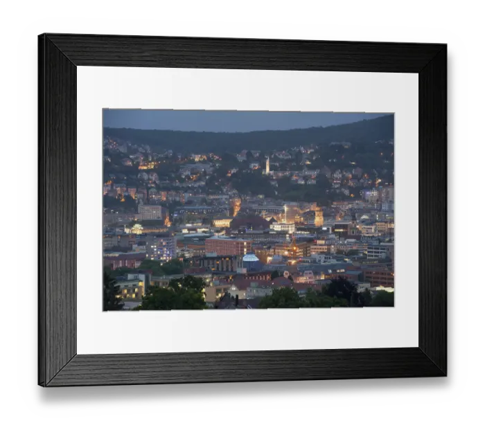 Framed Print : View of the city in the blue hour in the evening