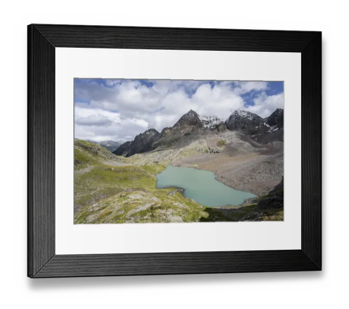 Framed Print : View of the turquoise-blue mountain lake Grosser Gradensee Framed Print : View of the turquoise-blue mountain lake Grosser Gradensee