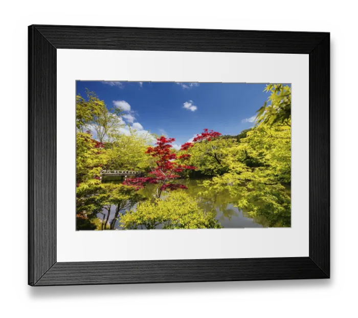 Framed Print : The famous Eikando temple (Eikan-do) on a warm spring day in Kyoto Framed Print : The famous Eikando temple (Eikan-do) on a warm spring day in Kyoto