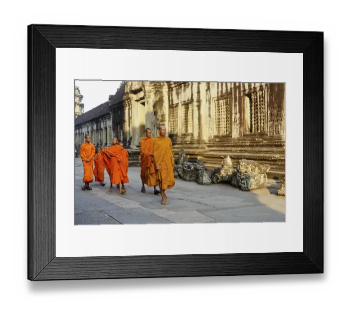 Framed Print : Monks visiting Angkor Wat, Siem Reap