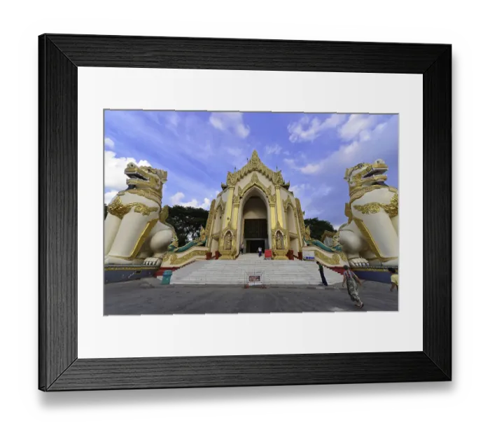 Framed Print : Osteigang, Shwedagon Pagoda, Yangon, Myanmar, Asia Framed Print : Osteigang, Shwedagon Pagoda, Yangon, Myanmar, Asia