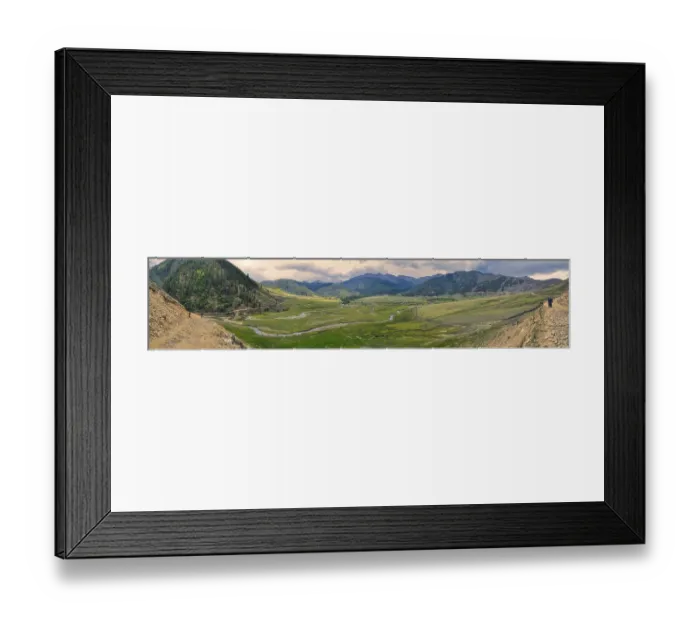 Framed Print : Scenic panorama in Dolpo region in Nepal Framed Print : Scenic panorama in Dolpo region in Nepal