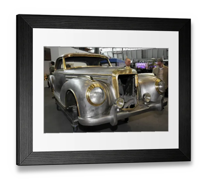 Framed Print : Mercedes-Benz classic car during restoration Framed Print : Mercedes-Benz classic car during restoration