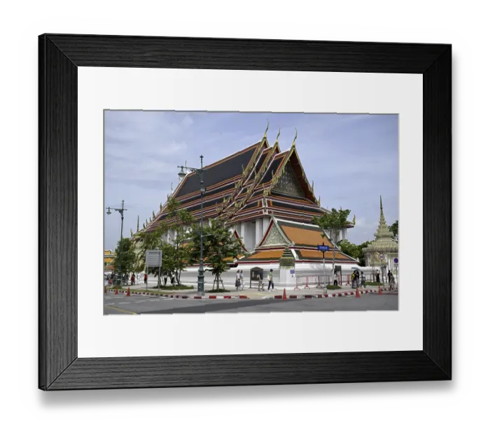 Framed Print : Street scene in front of Wat Pho
