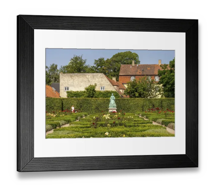 Framed Print : Kongens Have Palace Gardens with Vilhelm Bissen's statue of Queen Caroline Amalie in Copenhagen Framed Print : Kongens Have Palace Gardens with Vilhelm Bissen's statue of Queen Caroline Amalie in Copenhagen