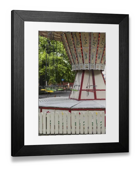Framed Print : Empty carousel, crisis, bankruptcy