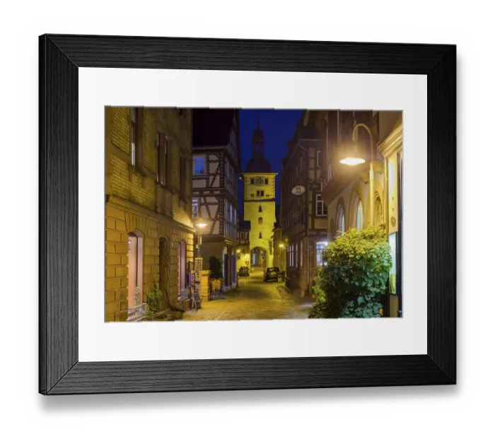 Framed Print : Brunntorturm, historic centre, Klingenberg am Main Framed Print : Brunntorturm, historic centre, Klingenberg am Main