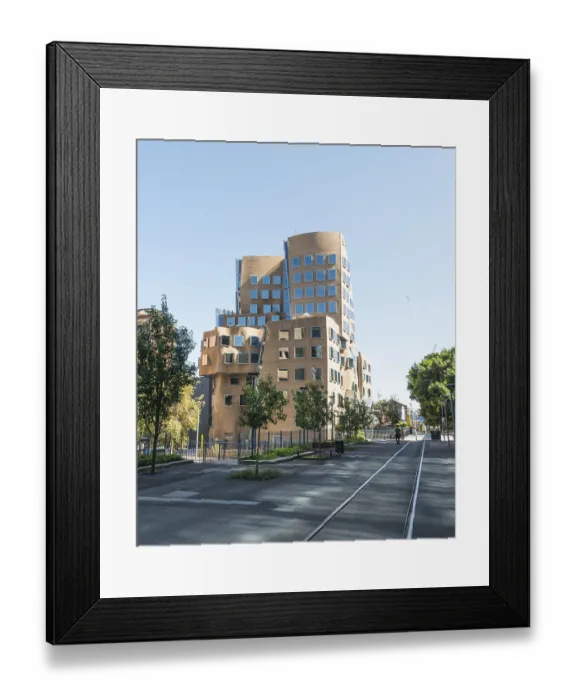 Framed Print : Modern architecture, Dr. Chau Chak Wing building