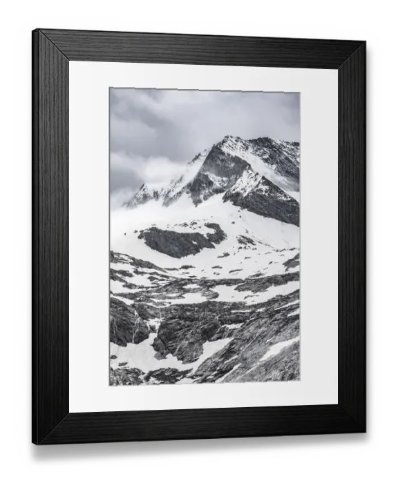 Framed Print : Gletscher Schlegeiskees, Schnee bedeckte Berggipfel