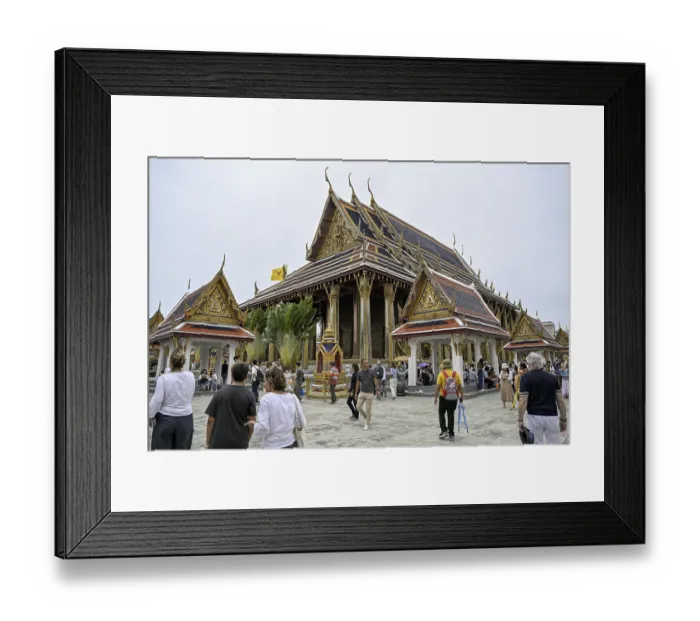 Framed Print : Tourists at Wat Phra Kaew, Temple of the Emerald Buddha Framed Print : Tourists at Wat Phra Kaew, Temple of the Emerald Buddha