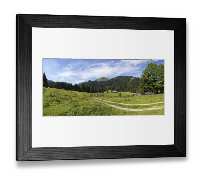 Framed Print : Alpine landscape on the Ausserlienbachalm with Labenberg