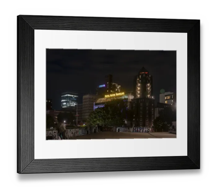 Framed Print : Hotel Hafen Hamburg near the Landungsbruecken