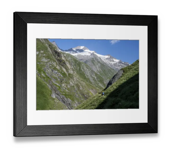 Framed Print : View of Roetspitze, hiker in Umbaltal