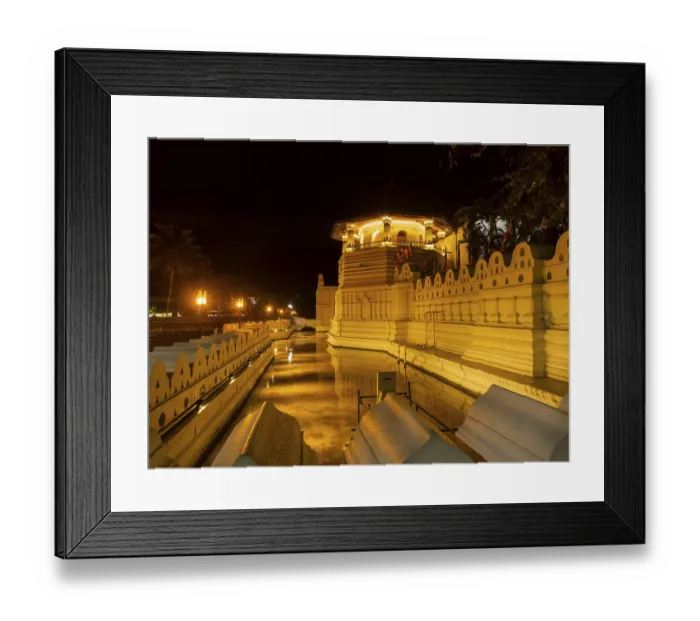 Framed Print : Temple of the Tooth at night, Sri Dalada Maligawa