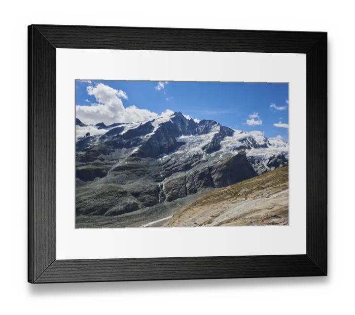 Framed Print : View from Wasserfallwinkelkeesee into the mountains (Grossglockner) with Pasterze on a sunny day